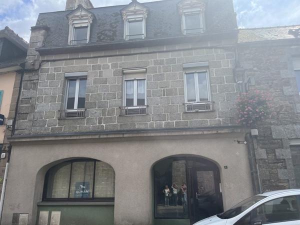 Immeuble à vendre 171 359 € Belle-Isle-en-Terre 205 m² DPE F