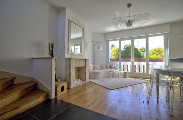 AGEN CENTRE - Charmante maison de ville lumineuse de 105 m² avec 3 chambres, garage et extérieur quartier préfecture.