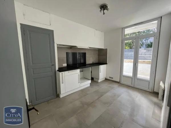 Appartement à louer 3 pièces 54.2m² Béziers (34500)