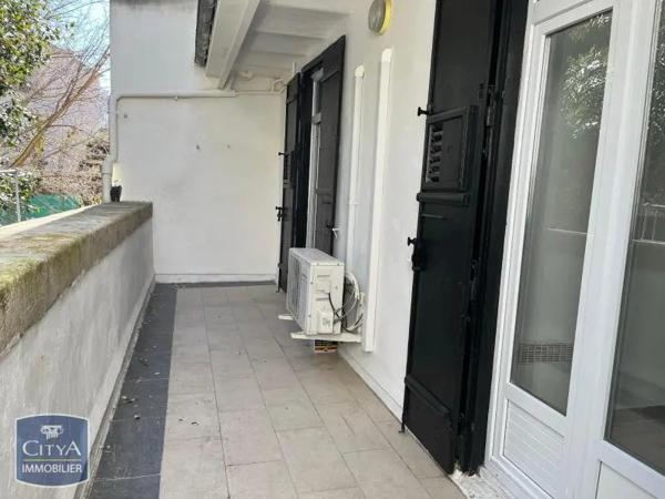 Appartement à louer 3 pièces 54.2m² Béziers (34500)