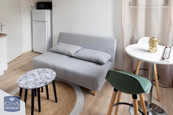 Appartement à louer 1 pièce 12.22m² Riom (63200)