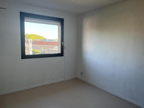 Appartement à louer à Lille Saint Maurice Réf. L17.04.2024-1 1.096,93 € CC