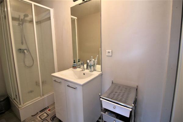 APPARTEMENT POISSY - 1 pièce(s) - 26,46m2