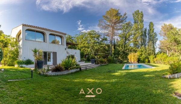 MEYREUIL - MAISON T5 - DEPENDANCE T2 - 278 M2 - JARDIN 1835M2 - PISCINE - JACUZZI - SAUNA - GARAGE - 890 000