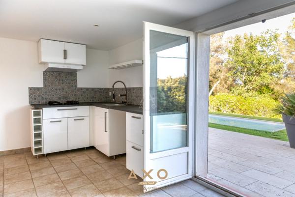 MEYREUIL - MAISON T5 - DEPENDANCE T2 - 278 M2 - JARDIN 1835M2 - PISCINE - JACUZZI - SAUNA - GARAGE - 890 000