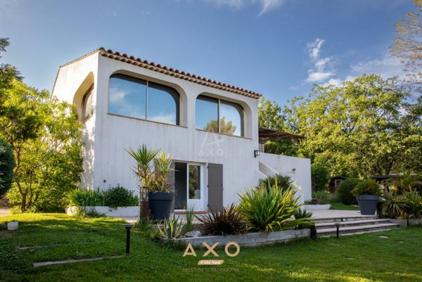 MEYREUIL - MAISON T5 - DEPENDANCE T2 - 278 M2 - JARDIN 1835M2 - PISCINE - JACUZZI - SAUNA - GARAGE - 890 000