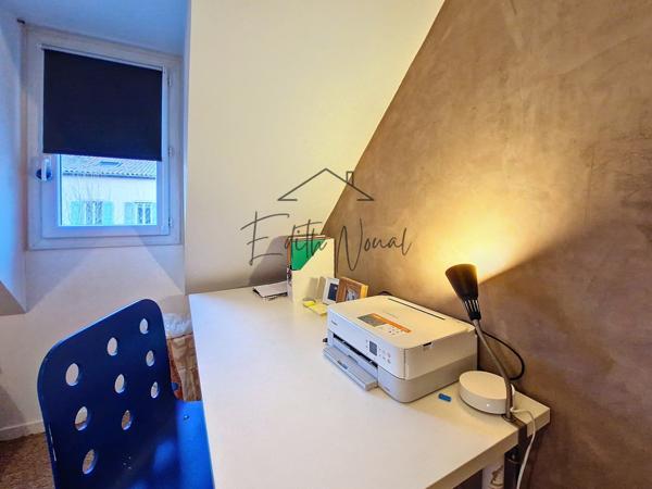Millau (12100) EXCLUSIVITE - MAGNIFIQUE APPARTEMENT RENOVE EN DERNIER ETAGE - 2 CHAMBRES