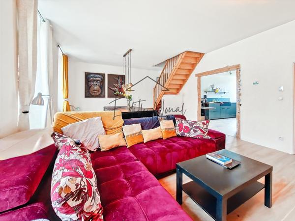 Millau (12100) EXCLUSIVITE - MAGNIFIQUE APPARTEMENT RENOVE EN DERNIER ETAGE - 2 CHAMBRES