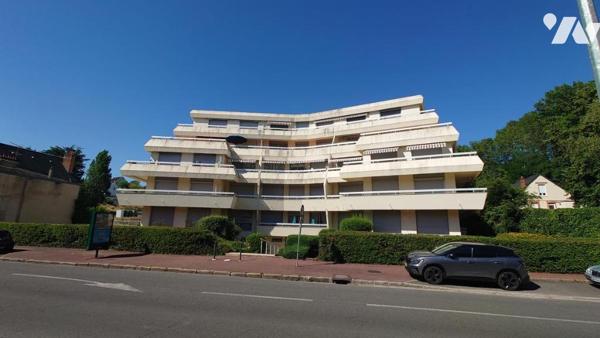 APPARTEMENT F2BIS AVEC TERRASSE