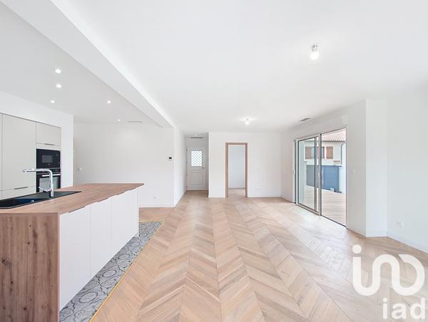 Maison à vendre 5 pièces 106 m² Saint-Médard-en-Jalles