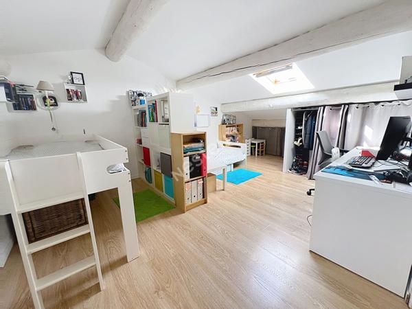 Célony, proché des écoles et commerces, maison de 95 m2, 3 chambres