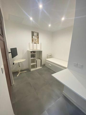 Appartement à louer    1 pièce •    Nîmes