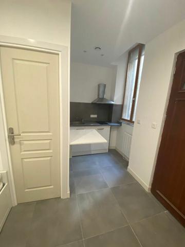 Appartement à louer    1 pièce •    Nîmes