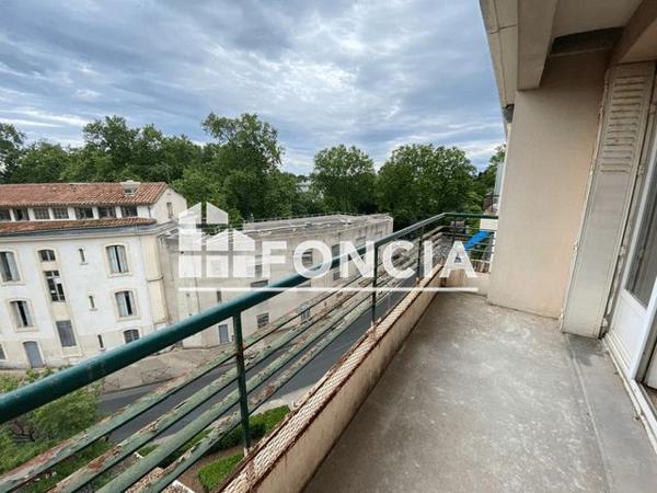 Location Appartement 3 pièces 55.5 m² - 28 RUE DE L'ECOLE NORMALE Montpellier 34000