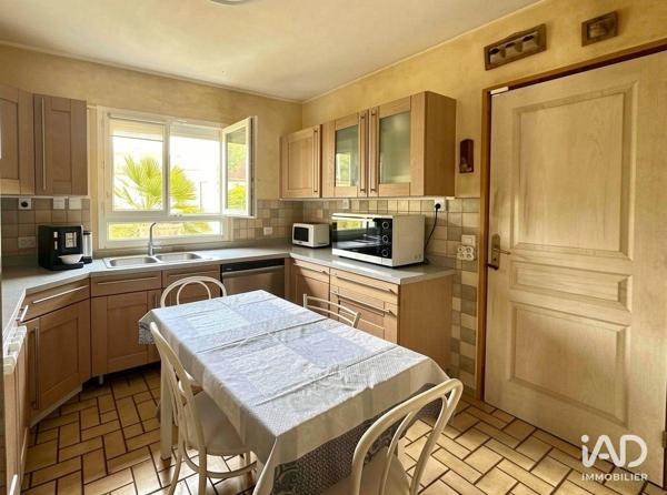 Maison à vendre 5 pièces 136 m² Saint-André-les-Vergers