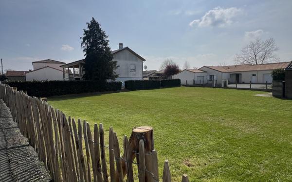Terrain constructible 603 m²