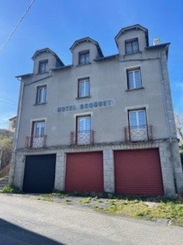 A VENDRE IMMEUBLE 20 MIN DE MENDE