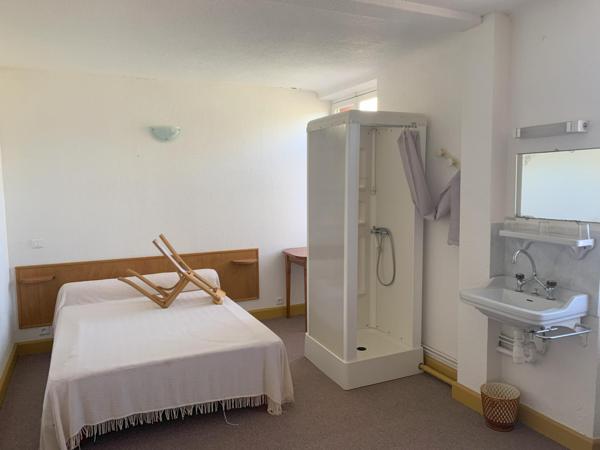 A VENDRE IMMEUBLE 20 MIN DE MENDE