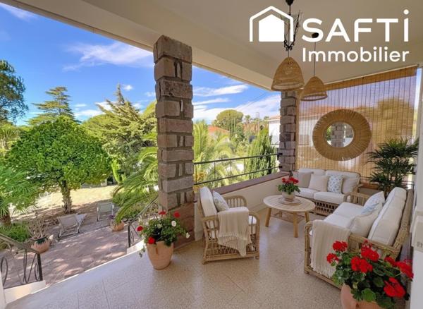 En exclusivité au centre ville de Saint-Aygulf  ! Villa individuelle 6 pièces - proche plage et commerces