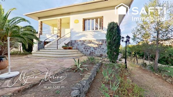 En exclusivité au centre ville de Saint-Aygulf  ! Villa individuelle 6 pièces - proche plage et commerces