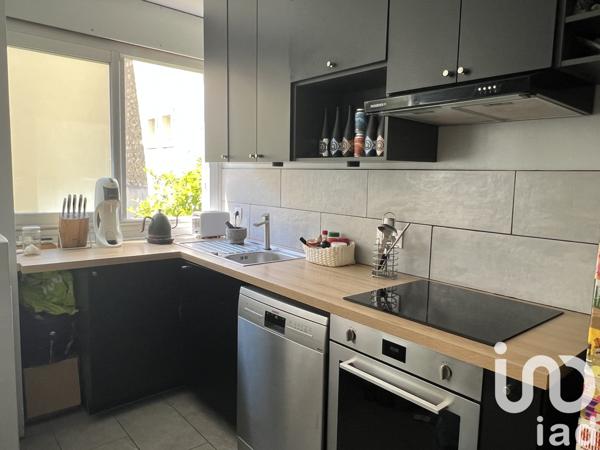 Apartment for sale 2 rooms 44 m² Paris 18