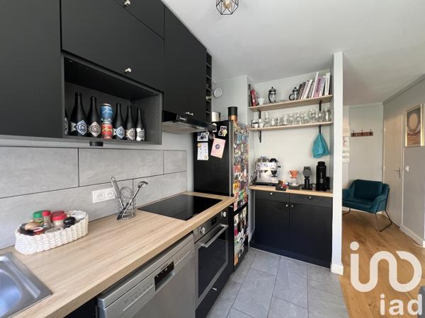 Apartment for sale 2 rooms 44 m² Paris 18