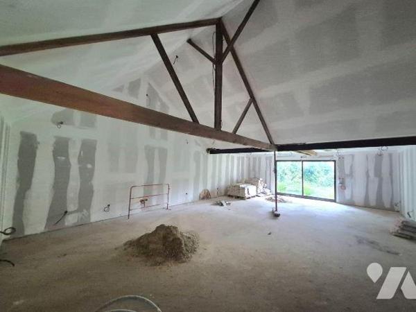 Immeuble de rapport en centre-ville - Fort potentiel d'investissement

Pour toutes informatio...