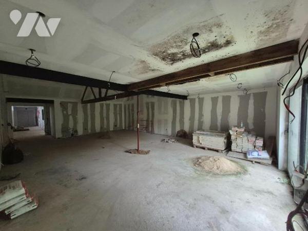 Immeuble de rapport en centre-ville - Fort potentiel d'investissement

Pour toutes informatio...