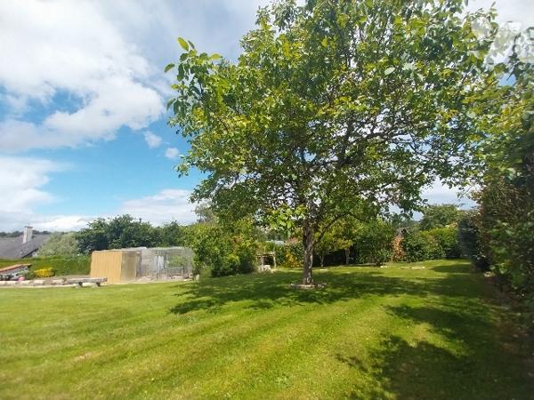 A VENDRE A LE GENEST-SAINT-ISLE !