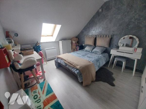 A VENDRE A LE GENEST-SAINT-ISLE !