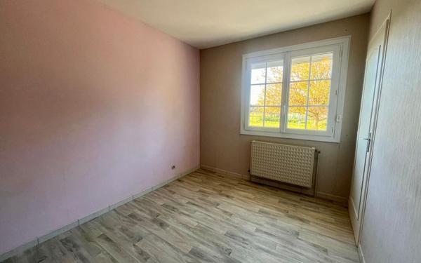 Maison à vendre    5 pièces •  Fleuré