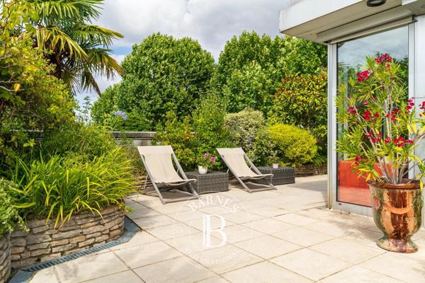 Neuilly-sur-Seine, Appartement 3 Chambres -  167 m² à vendre