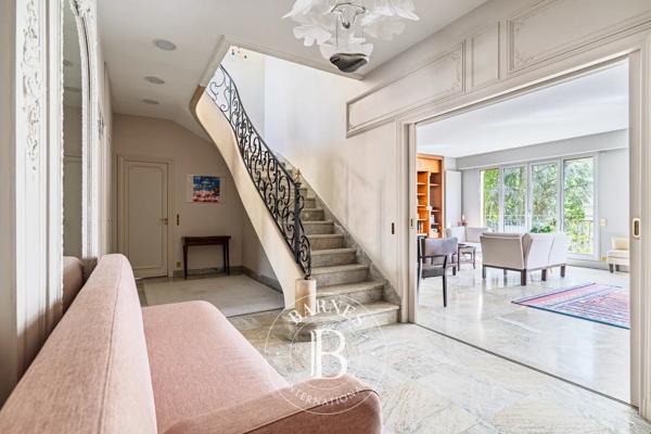 Neuilly-sur-Seine, Appartement 3 Chambres -  167 m² à vendre