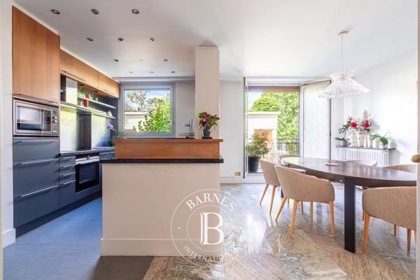 Neuilly-sur-Seine, Appartement 3 Chambres -  167 m² à vendre