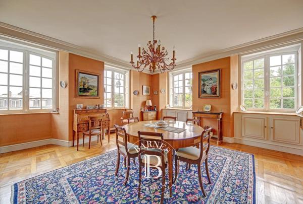Versailles, Appartement 4 Chambres -  182 m² à vendre