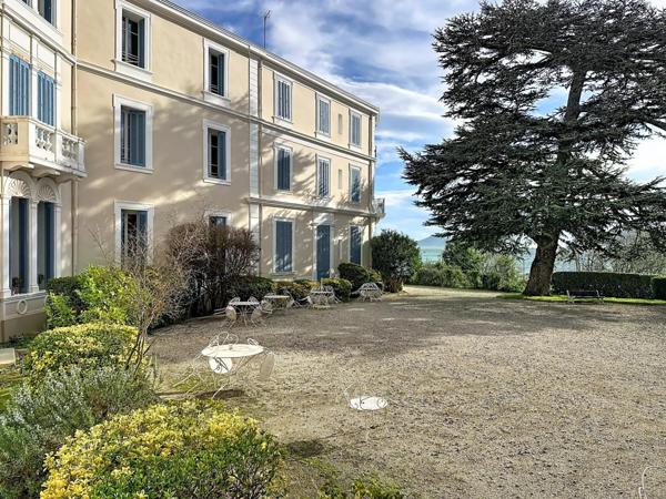 A vendre : Appartement duplex de caractère – 3 pièces - 68 m² – Tamaris, à deux pas de la mer