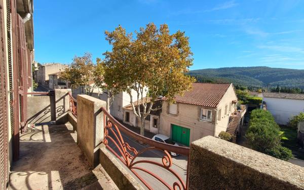 Immeuble à vendre    1 pièce •  Cuges-les-Pins