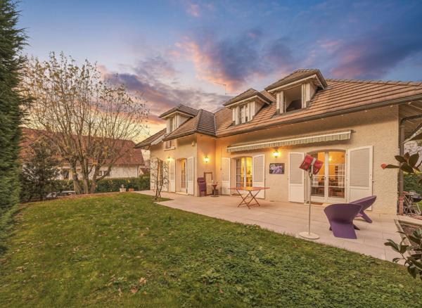 Maison à vendre 7 pièces PREVESSIN MOENS (01)