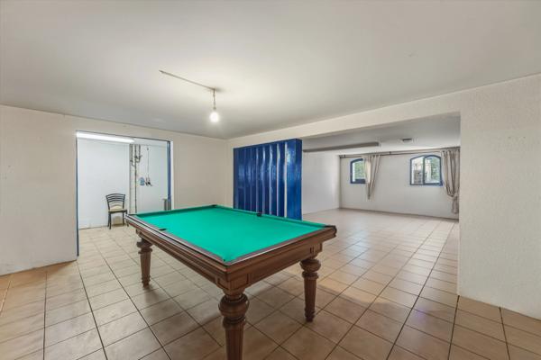 Maison à vendre 7 pièces PREVESSIN MOENS (01)