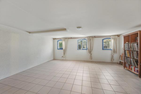 Maison à vendre 7 pièces PREVESSIN MOENS (01)