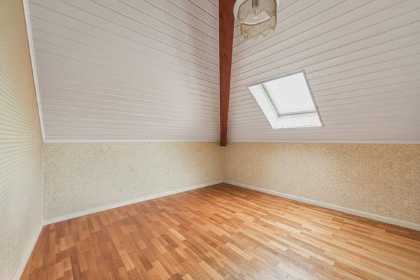 Maison à vendre 7 pièces PREVESSIN MOENS (01)