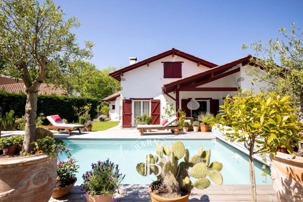 Ascain, Maison 3 Chambres -  197 m² à vendre