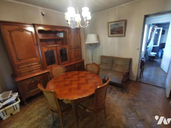 QUARTIER PAVILLONAIRE A COTE DE LA GARE RER C