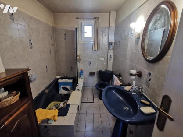 QUARTIER PAVILLONAIRE A COTE DE LA GARE RER C