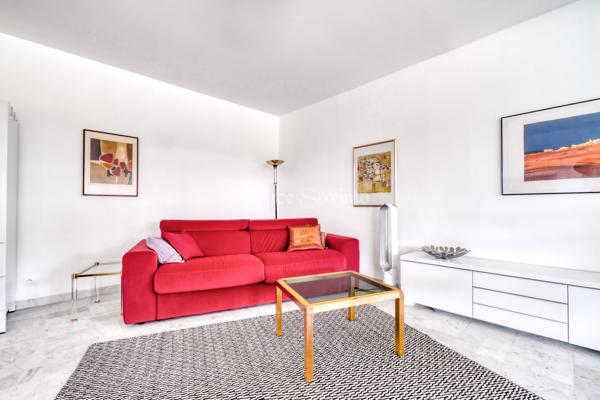 À VENDRE – Appartement 2 pièces en rez-de-jardin avec terrasse fermée, cave et parking