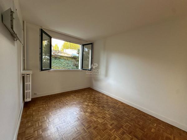 CHAVILLE - La pointe - Appartement familial, spacieux de 5 pièces €520 000 ** - Référence 640-C