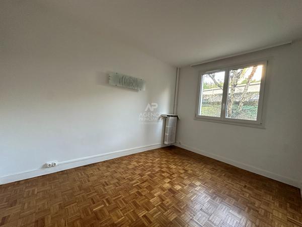 CHAVILLE - La pointe - Appartement familial, spacieux de 5 pièces €520 000 ** - Référence 640-C