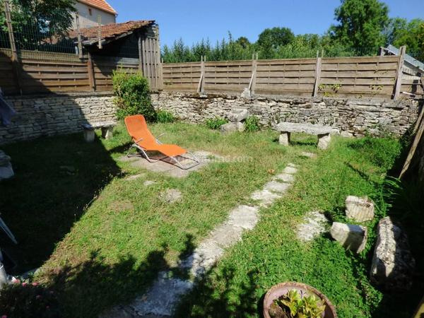 Vente Maison de village 7 pièces à Noyers