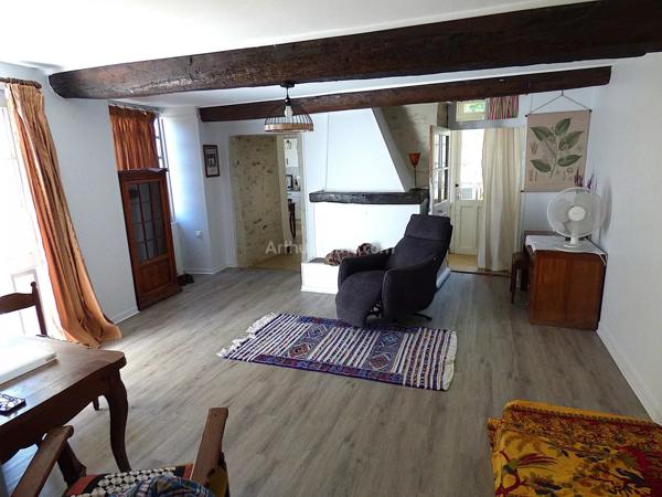 Vente Maison de village 7 pièces à Noyers