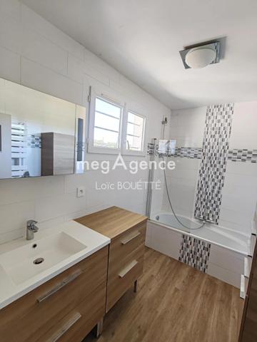 Maison à SAINT-JACQUES-DE-LA-LANDE, 35136 - 5 pièces 100m²